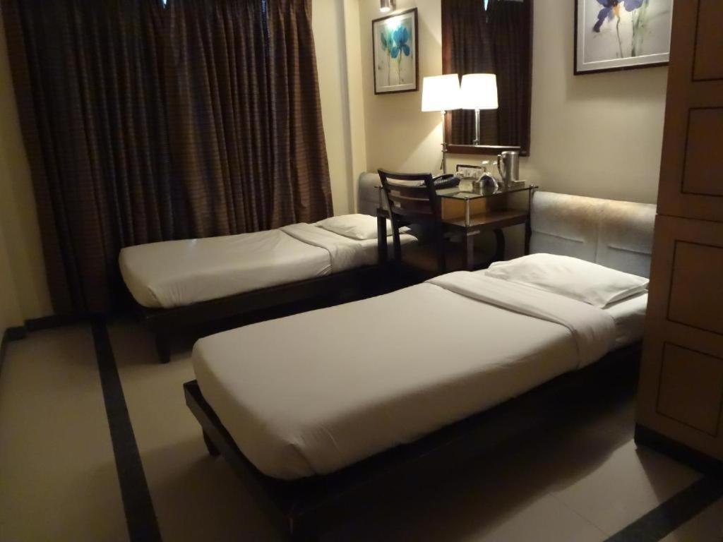 Hotel Sapna Marine Mumbai Eksteriør bilde